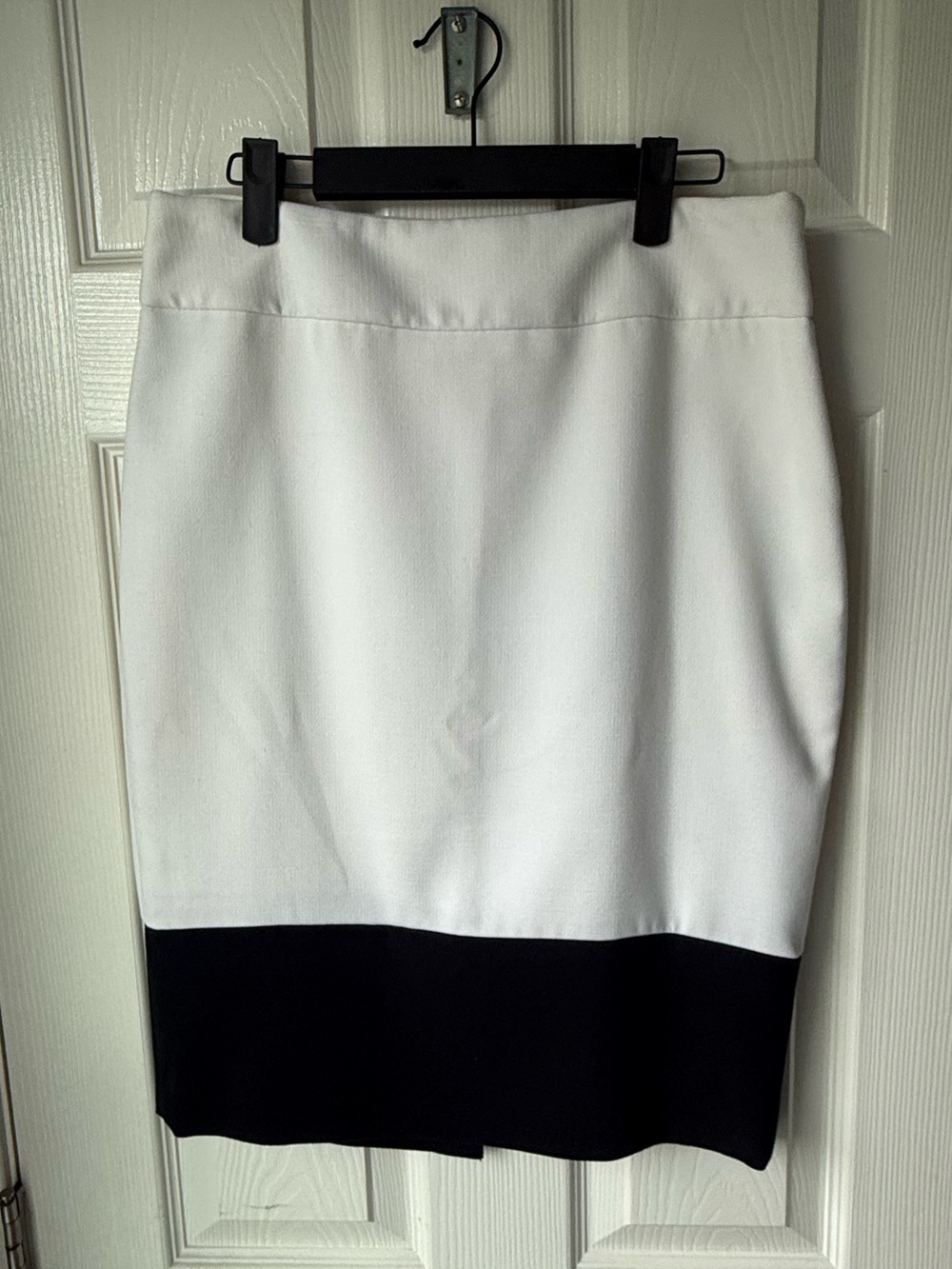 The Limited White and Black Colorblock Pencil Skirt